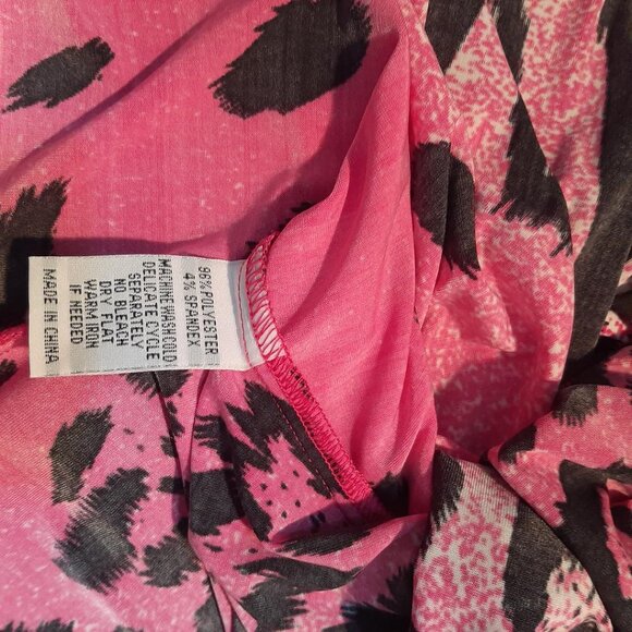 NEW ! Max & Rina Women Blouse Pink/Black Front Wrap Tie Size S - Picture 9 of 9